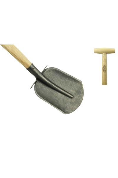Sand scoop with steps ash T-handle 1100mm