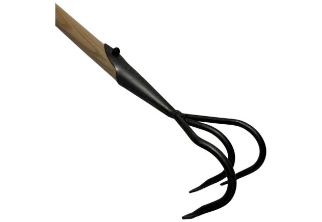 Cultivator met 3 gesmede tanden en 1400mm steel